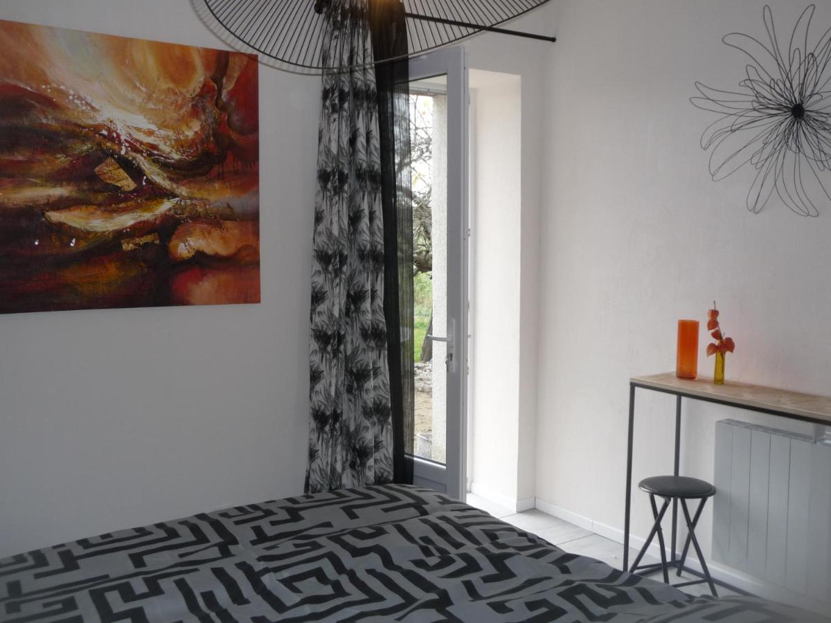 L'Anagramme, Chambres, Table D'Hotes Et Gite Pour Adultes, Naturistes Ou Non ! Cindre Exterior foto
