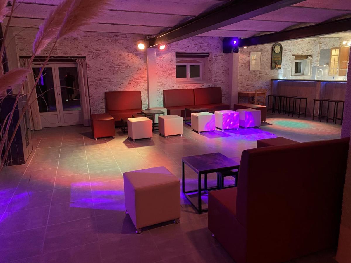 L'Anagramme, Chambres, Table D'Hotes Et Gite Pour Adultes, Naturistes Ou Non ! Cindre Exterior foto