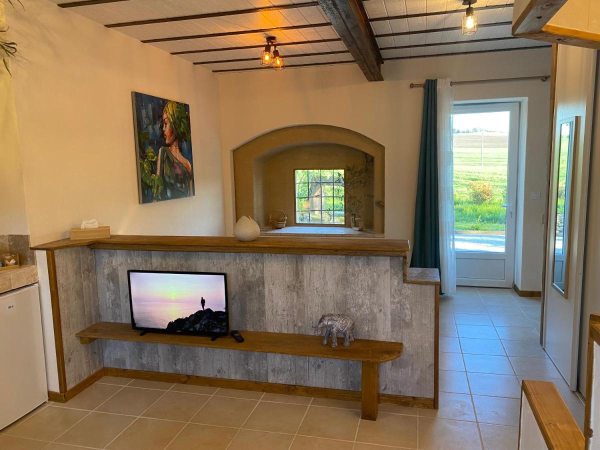 L'Anagramme, Chambres, Table D'Hotes Et Gite Pour Adultes, Naturistes Ou Non ! Cindre Exterior foto